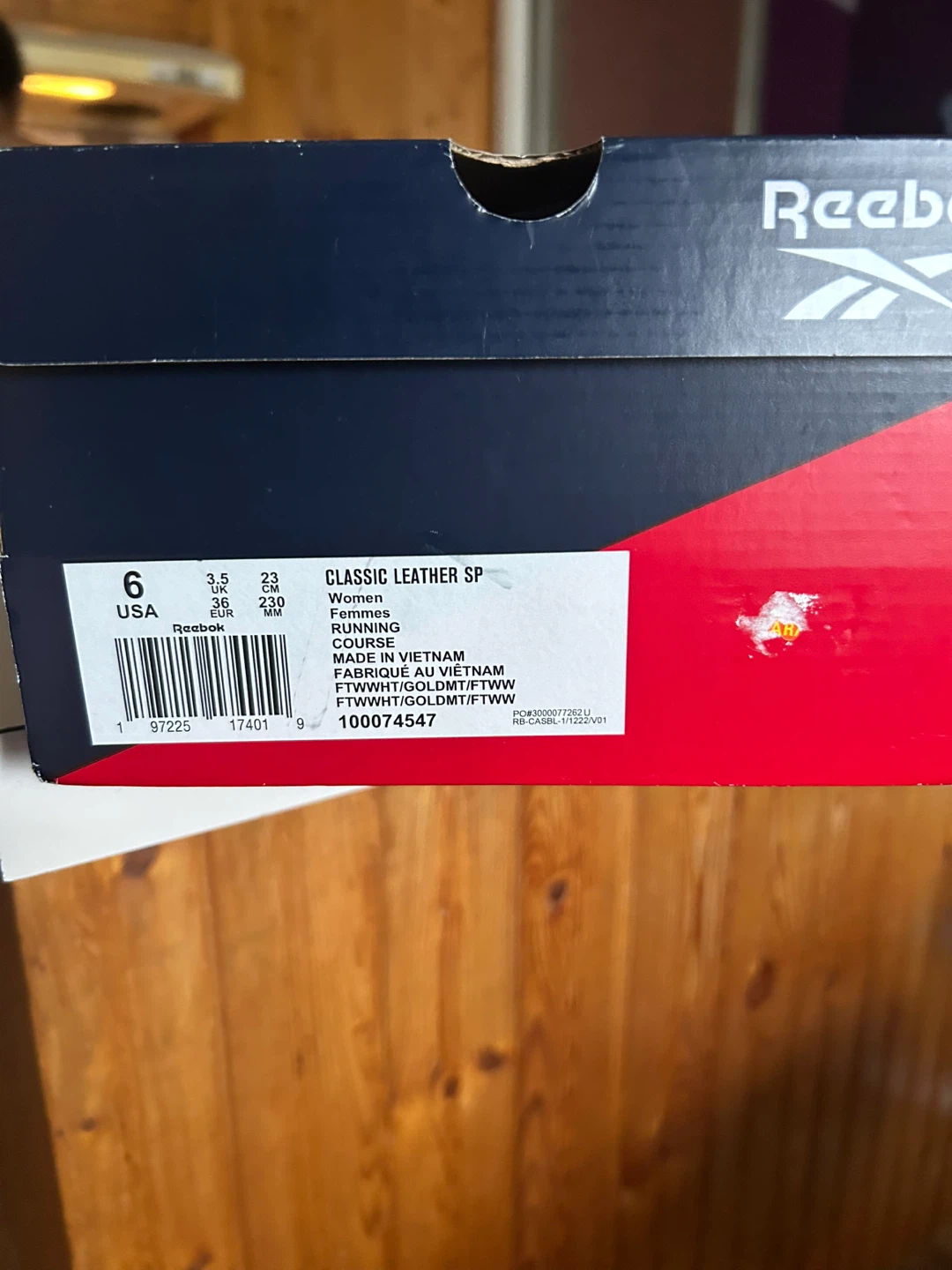 Reebok Classic Leather SP Women's White Gold Sneakers - Size 6 - photo 3