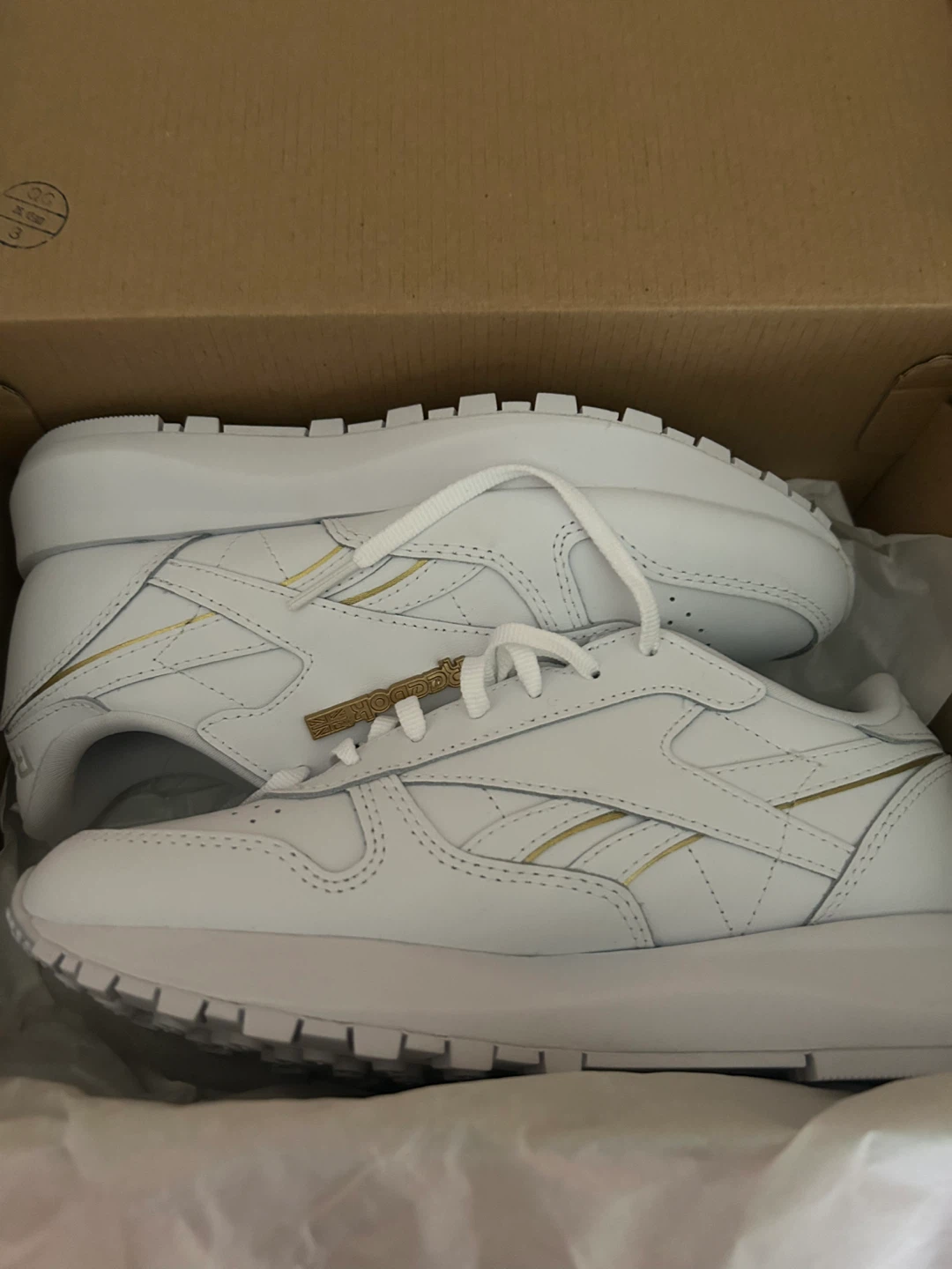 Reebok Classic Leather SP Women's White Gold Sneakers - Size 6 - photo 2