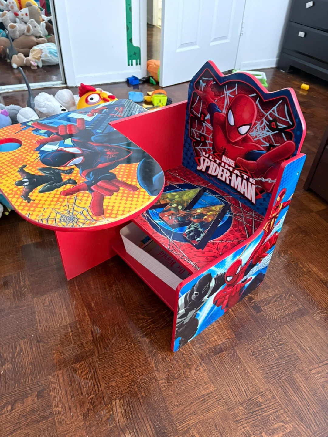 Spider-Man Kids Desk and Chair Set
