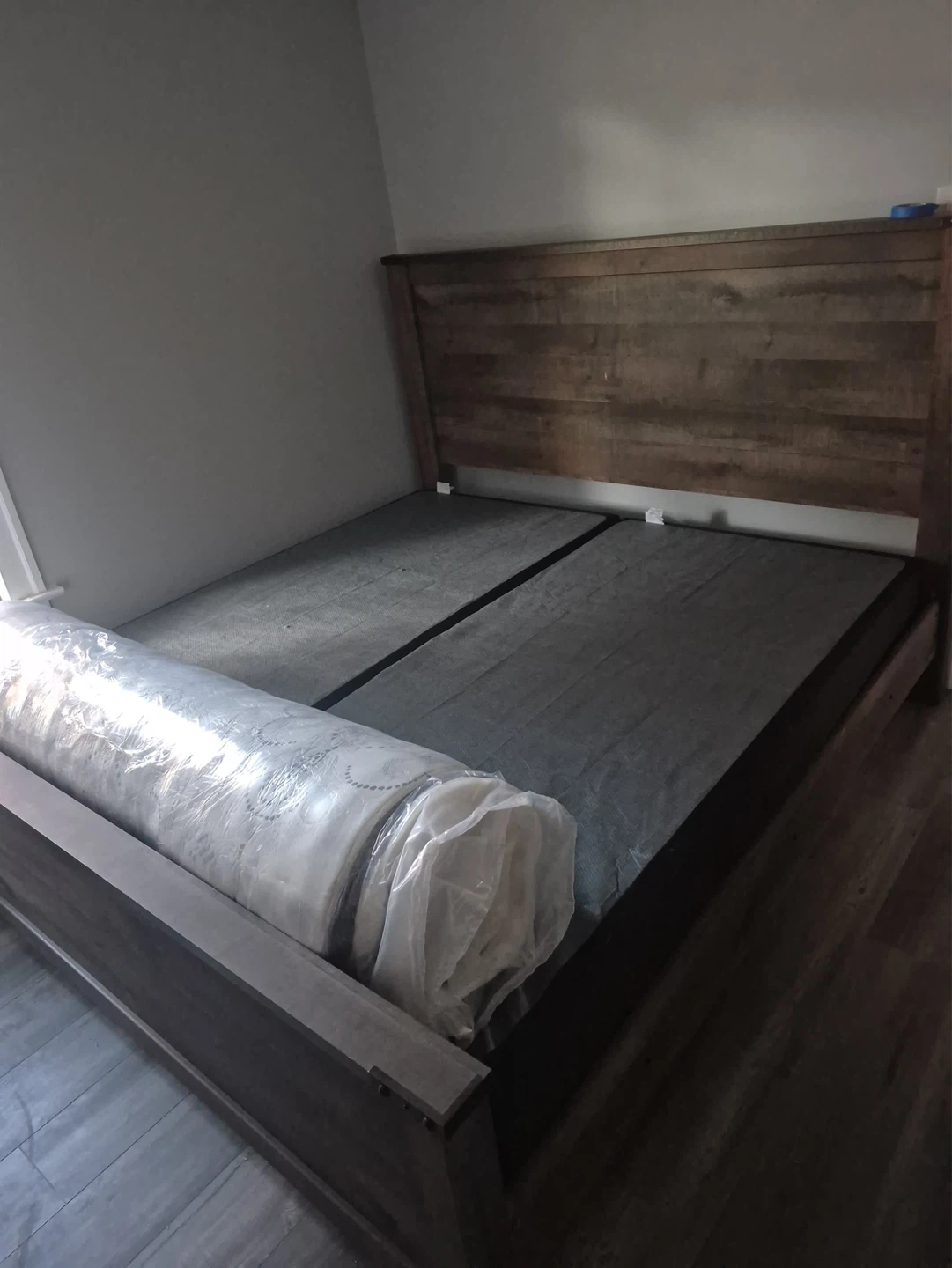 Rustic Farmhouse Wood Bed Frame with Headboard - photo 3