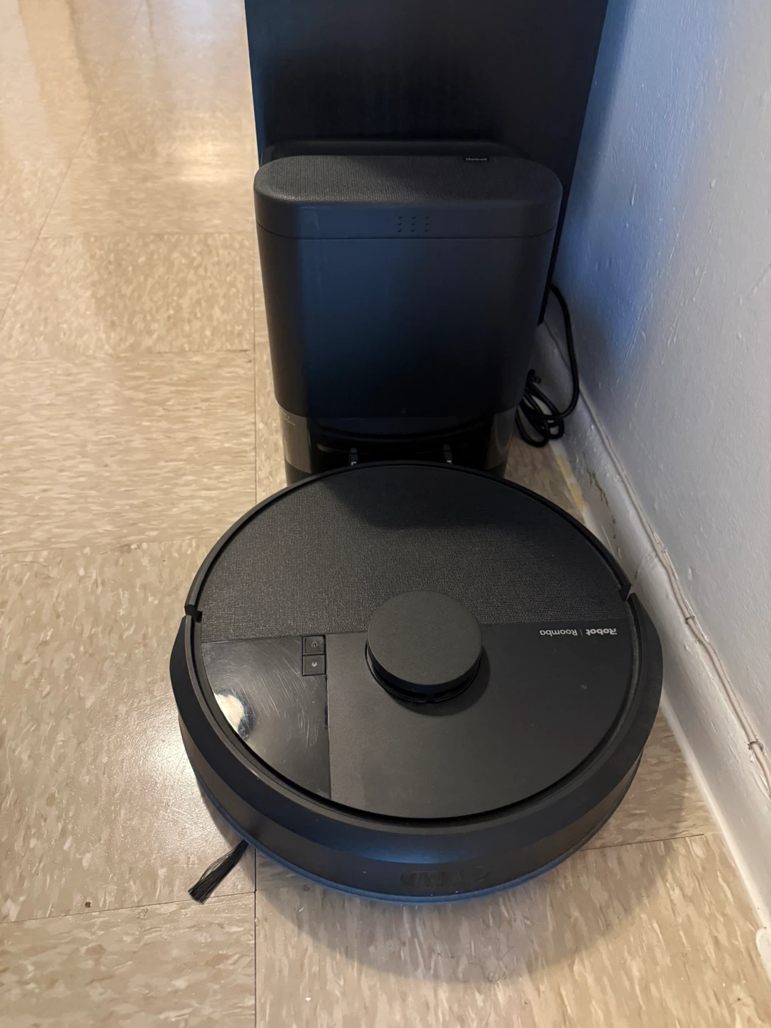iRobot Roomba Self-Emptying Robot Vacuum