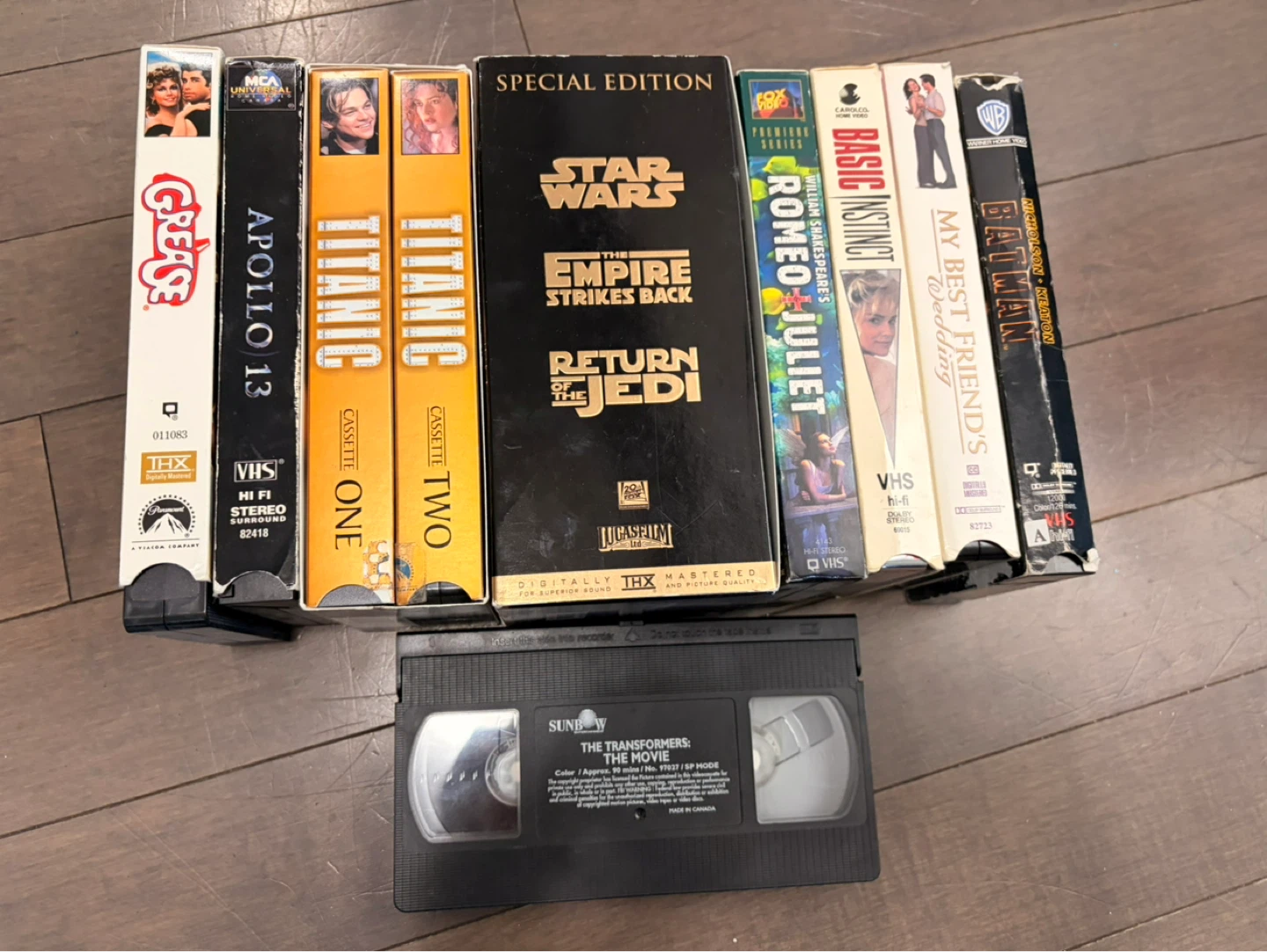 Lot of 8 VHS Movies