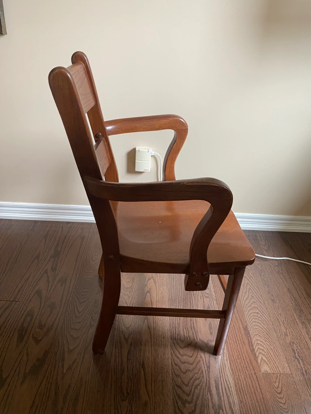 Wooden Armchair - photo 3
