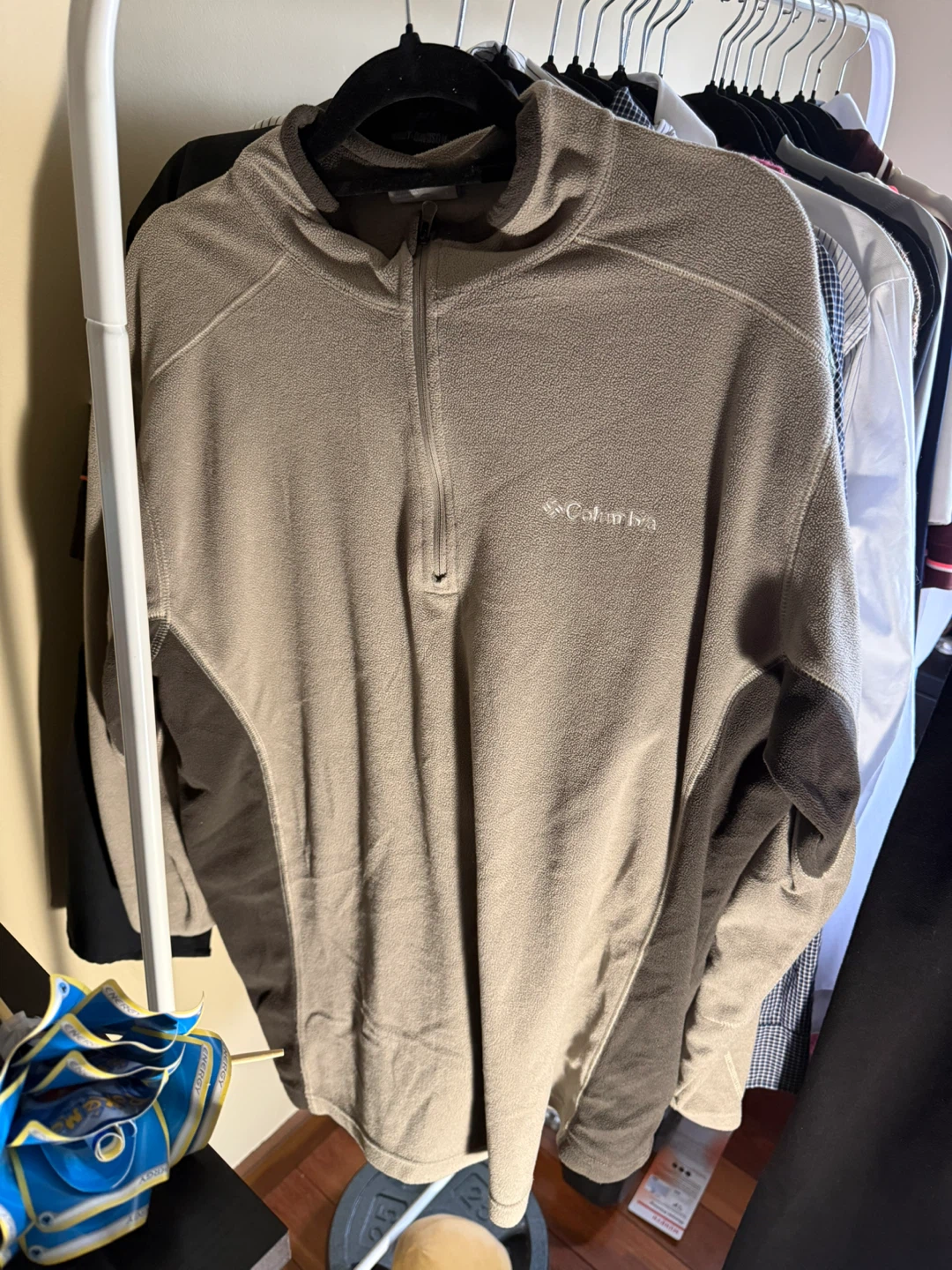 Columbia Fleece Pullover - Beige