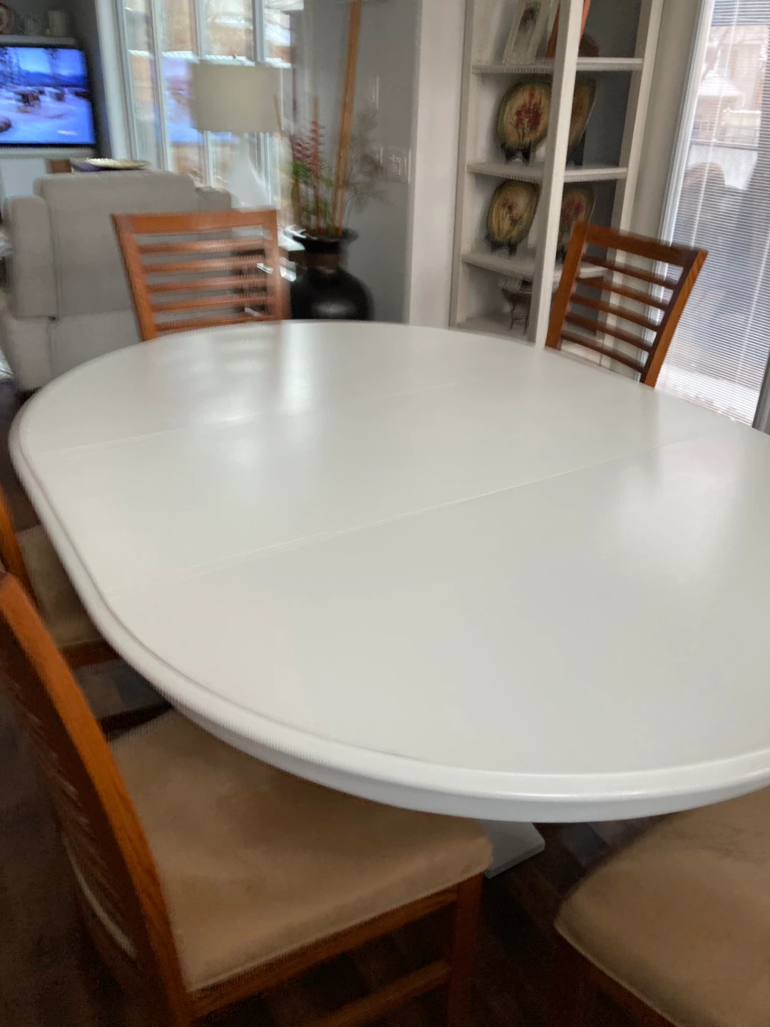 White Pedestal Dining Table - photo 2