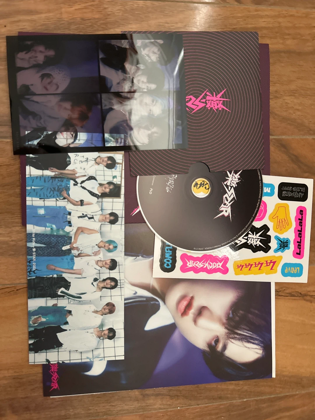 Stray Kids 5-Star CD & Photobook Set - photo 2