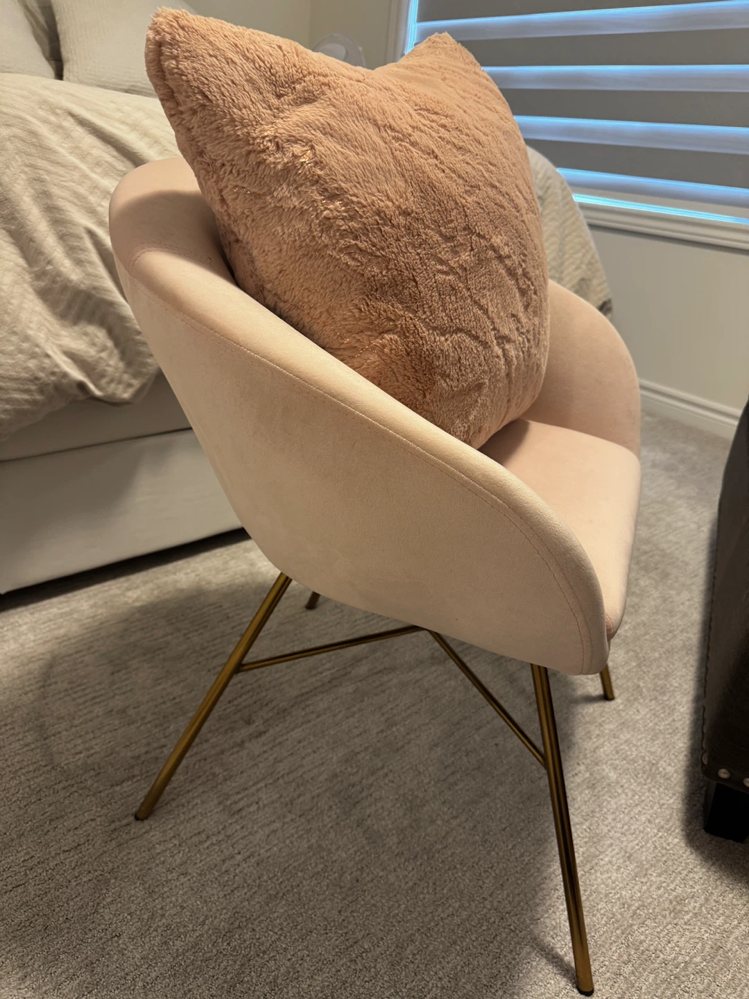 Pink Velvet Accent Chair with Gold Legs - photo 2
