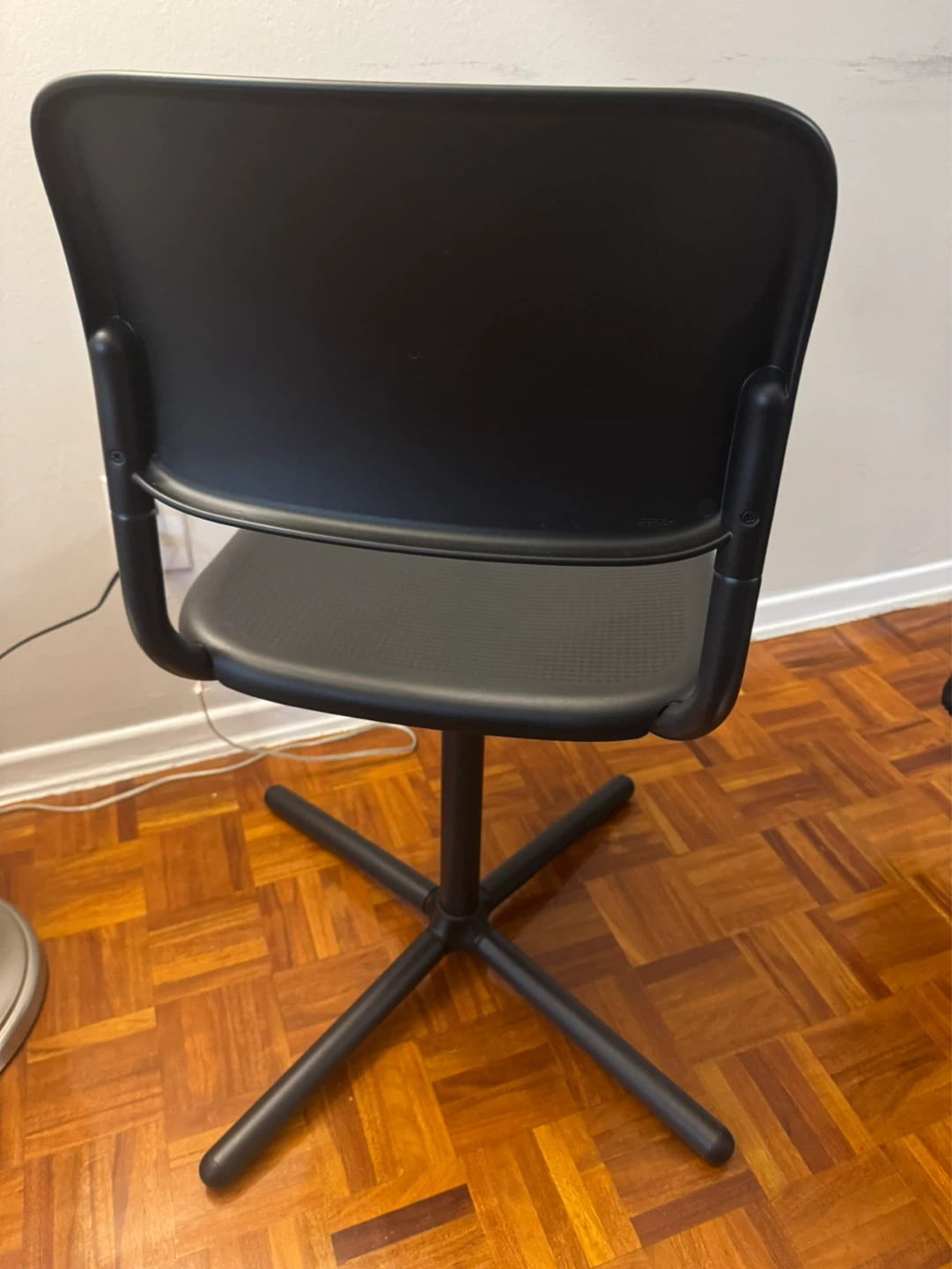 Black Office Chair - photo 2