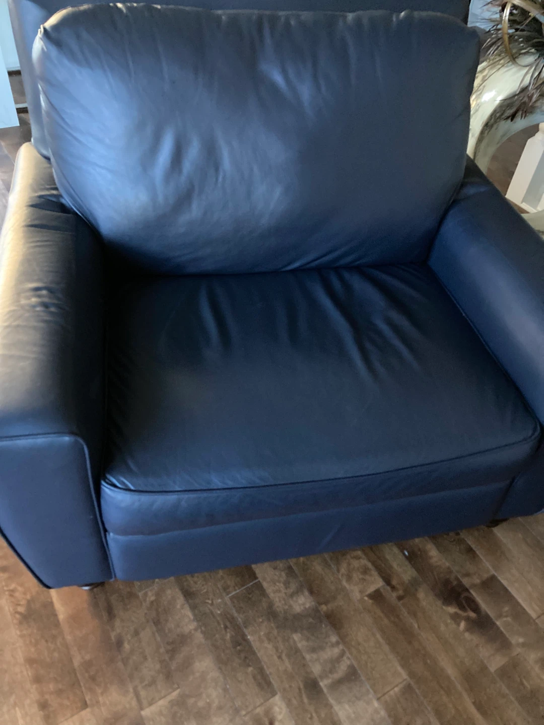 Navy Blue Leather Recliner Armchair - photo 3