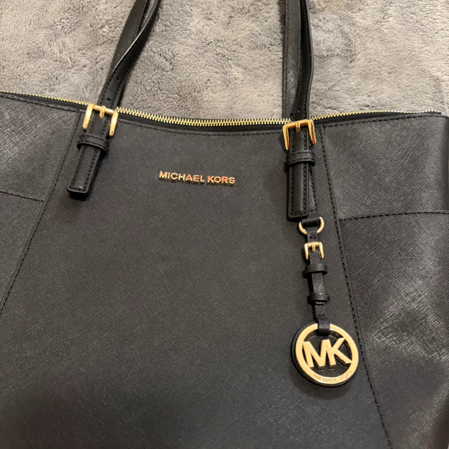 Michael Kors Black Tote Bag - photo 2