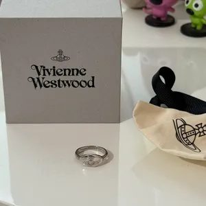 Vivienne Westwood Tilly Ring