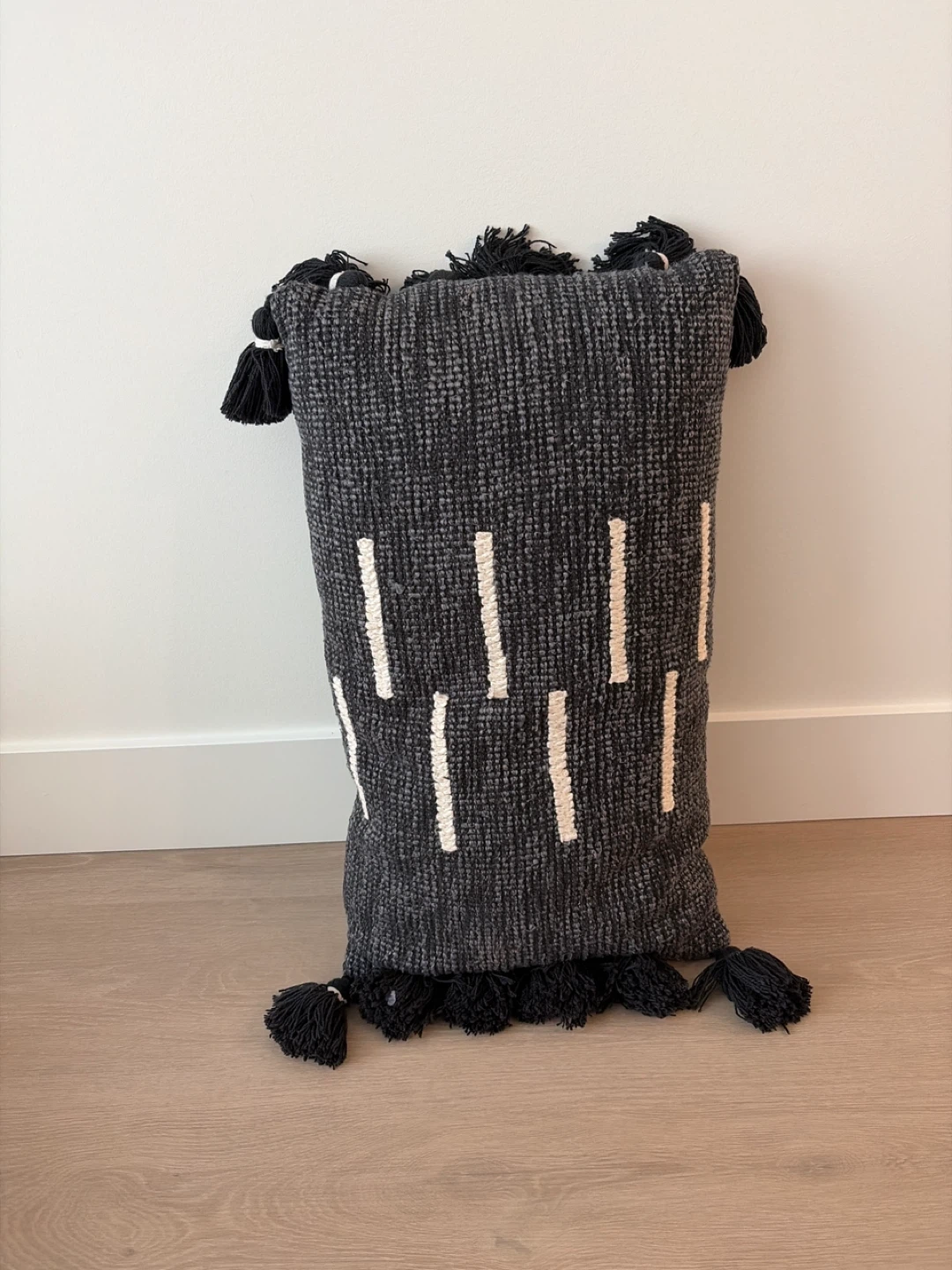 Decorative Lumbar Pillow with Tassels - photo 4