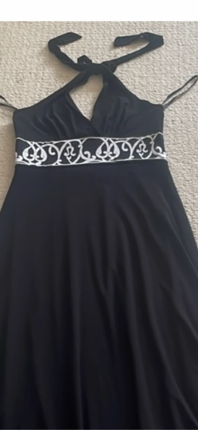 Halter Tie-Neck Maxi Dress white boarder 3” under bust