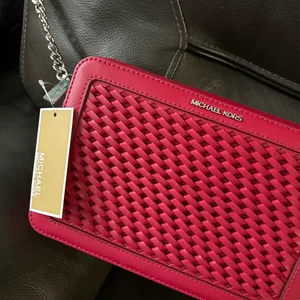 Michael Kors Jet Set Item Crossbody Bag - Pink