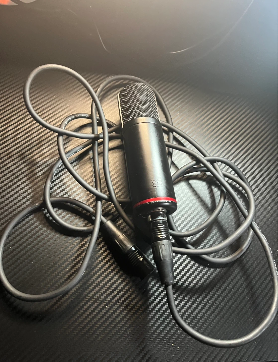 Behringer u-phoria + Focusrite Scarlett studio mic (bundle) - photo 2