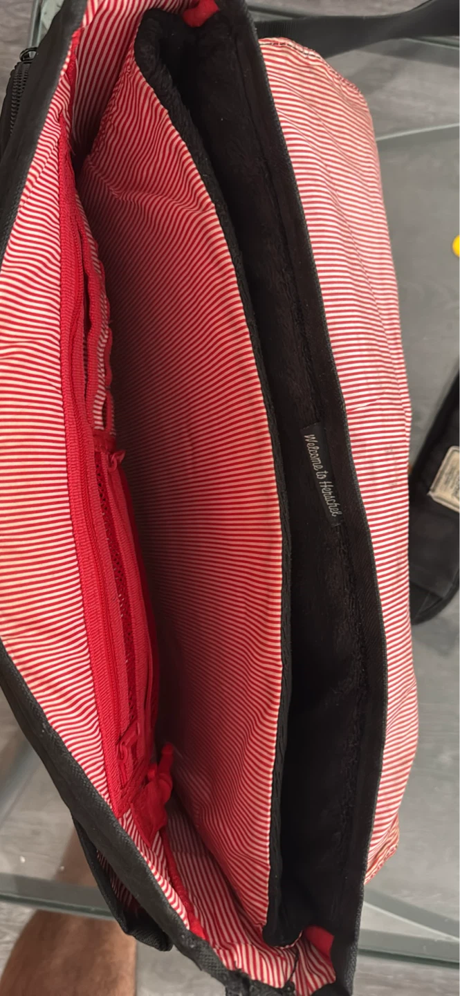 Herschel Supply Co. Black Messenger Bag - photo 2