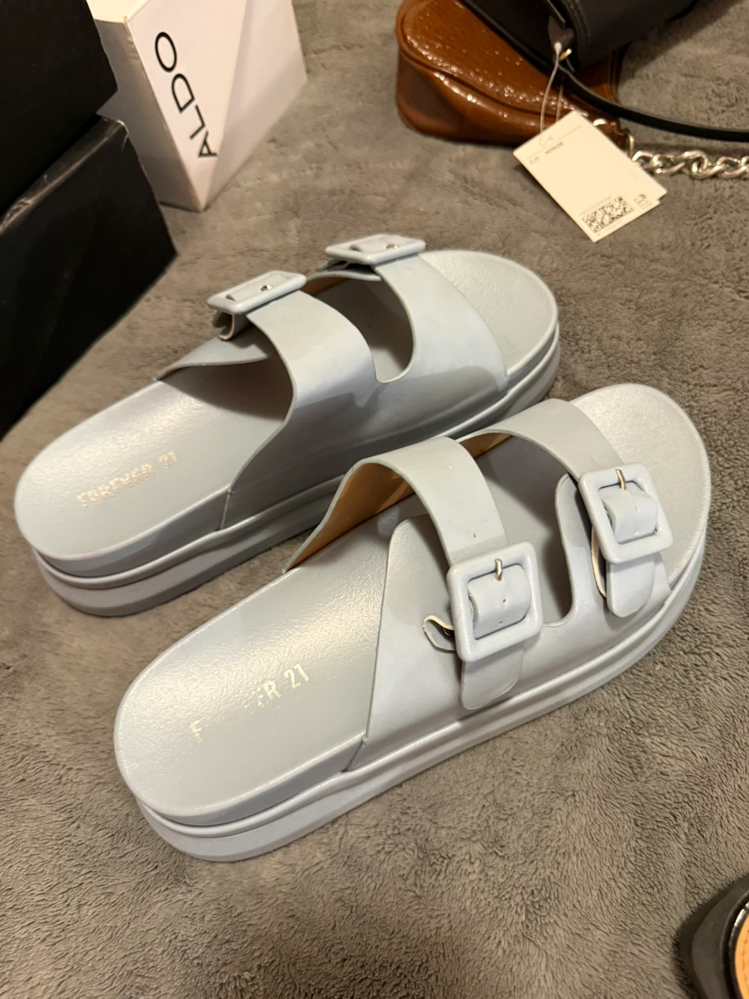 Forever 21 Sandals - photo 4