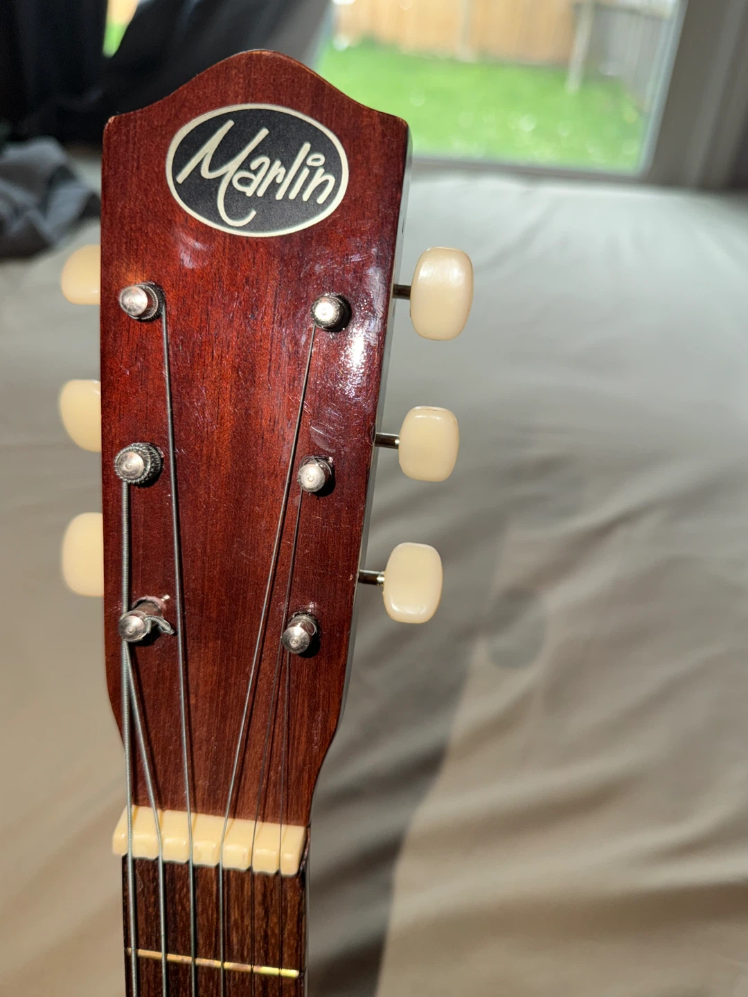 Marlin Acoustic Guitar - photo 2