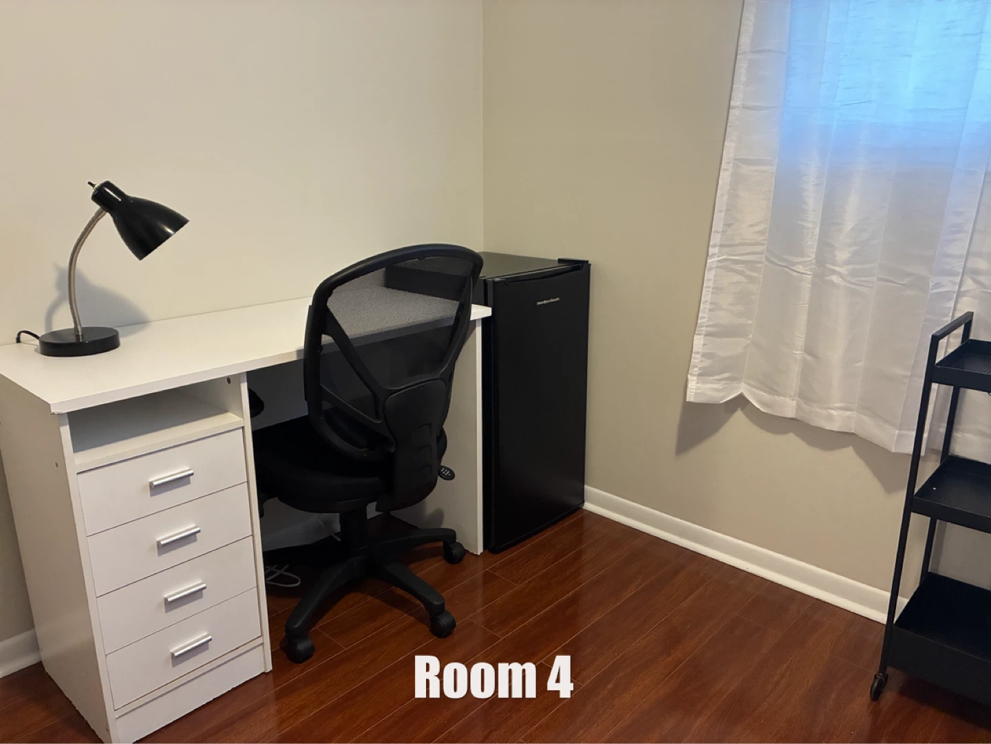 Furnished Room in Nepean - photo 4