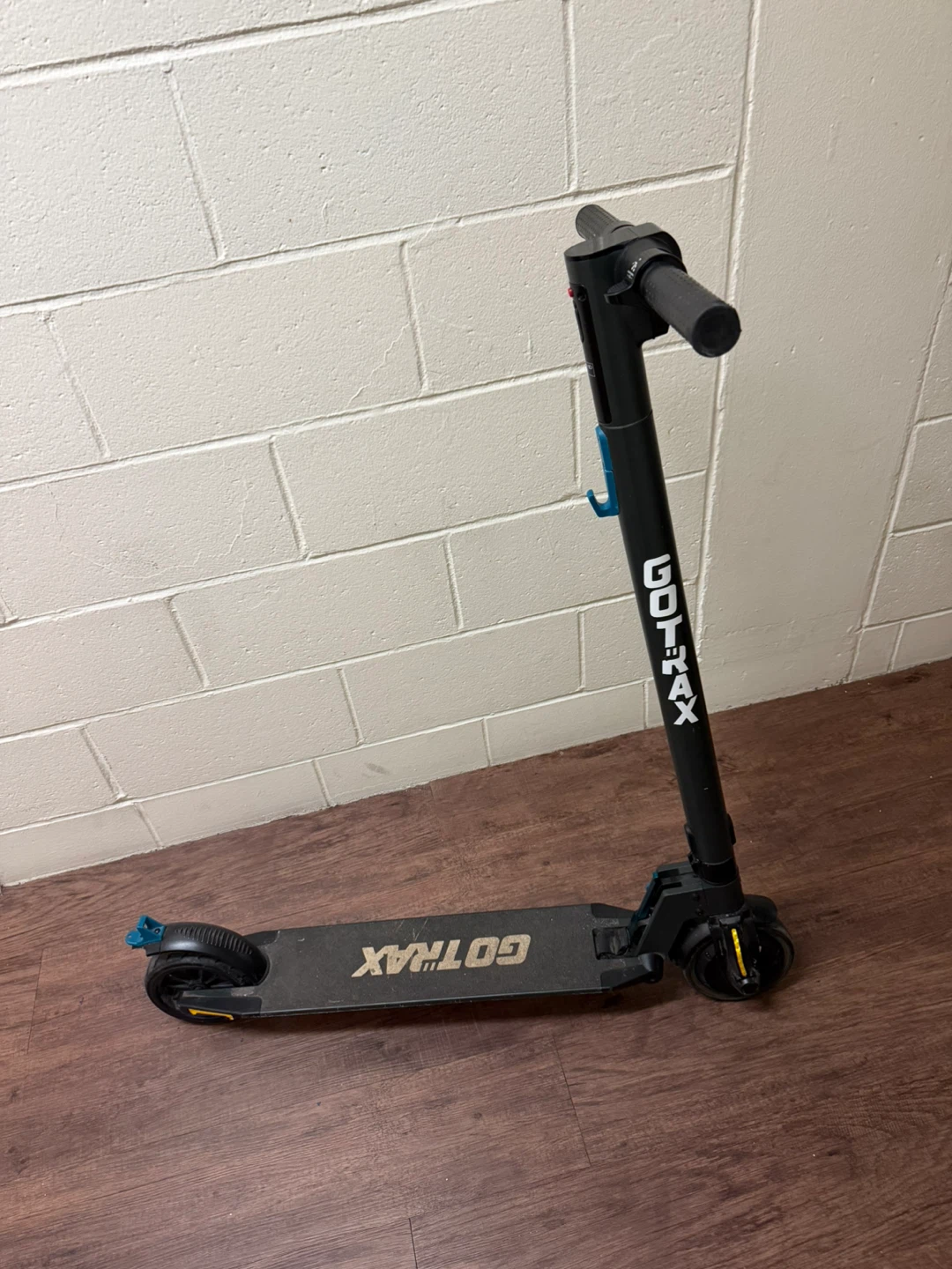 2 Electric Scooters $130 each - photo 5