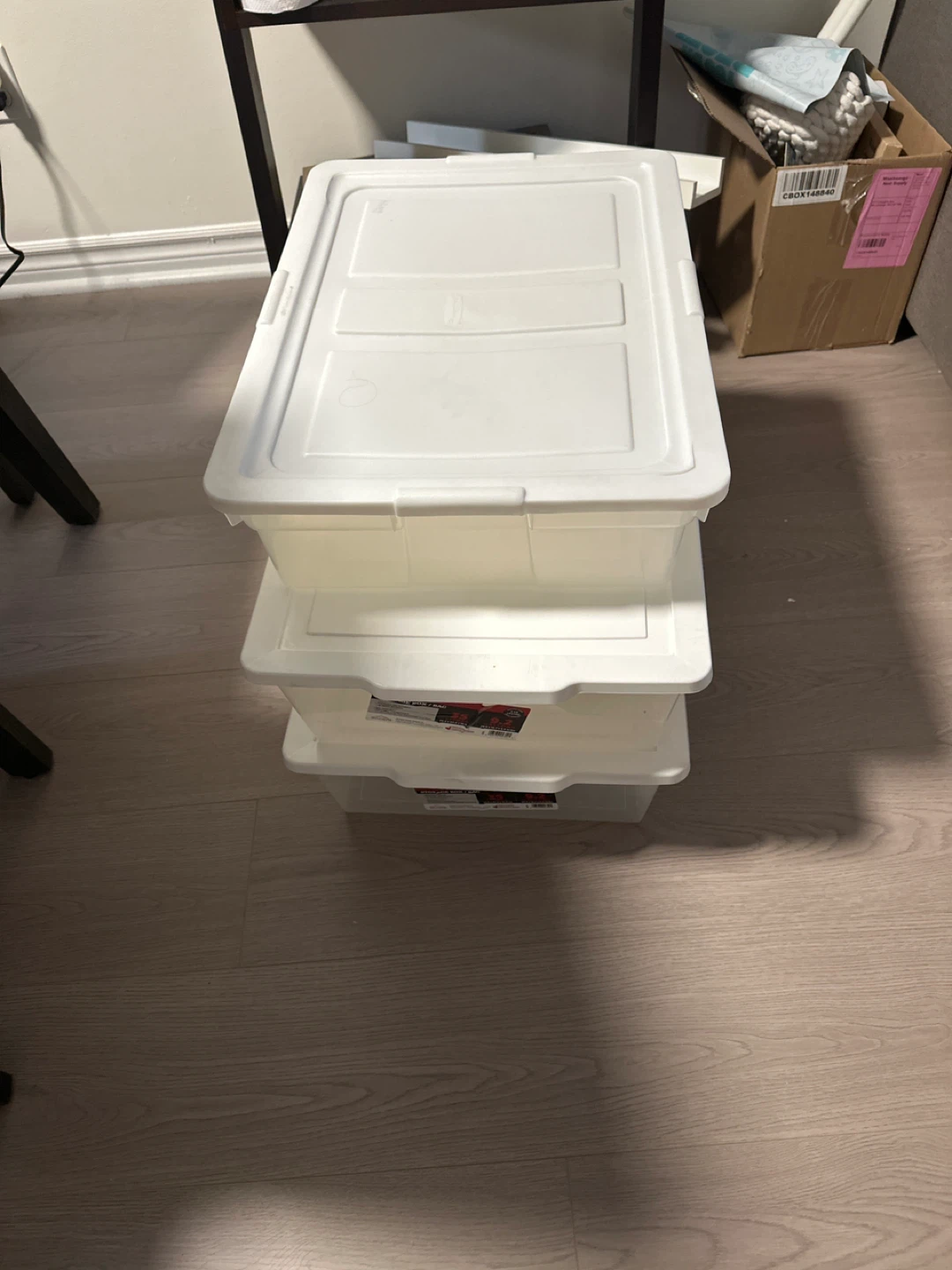 2 Store bins 35 litter each