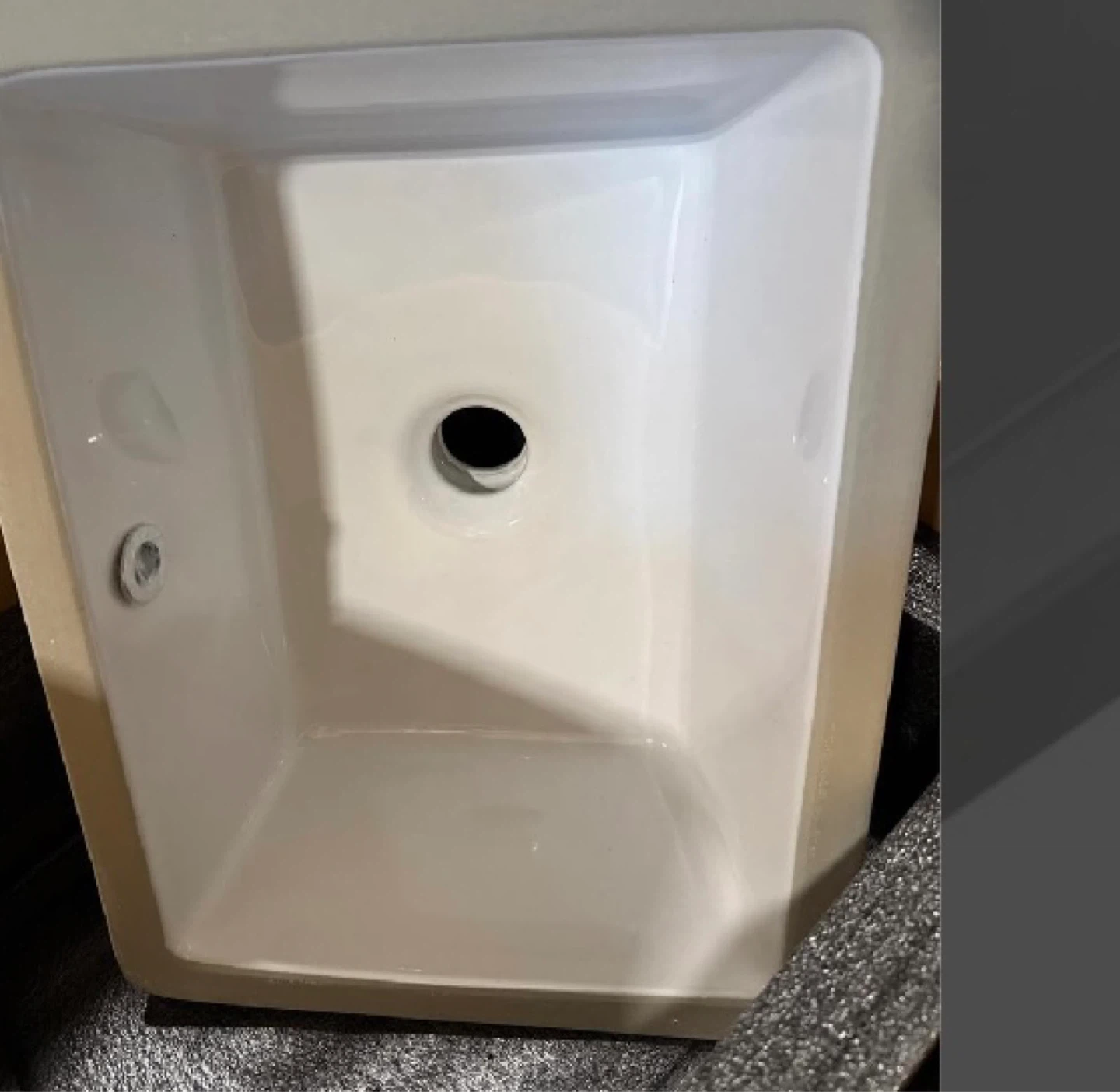 Undermount Sink with Overflow - Item 1806 - photo 3