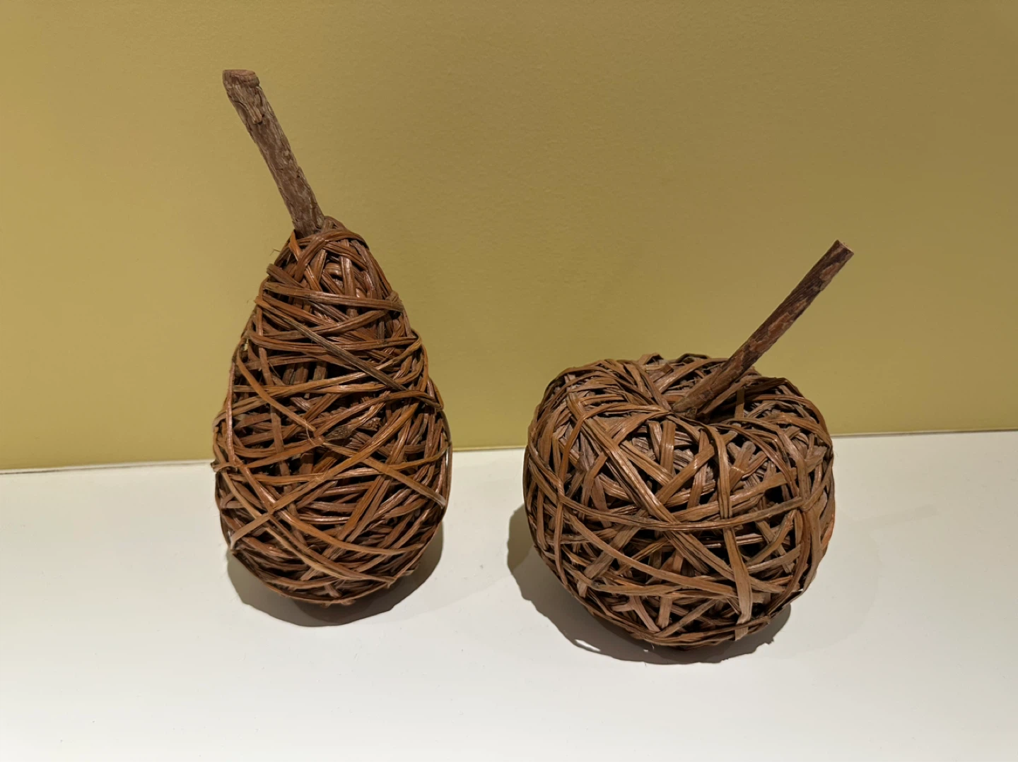 Woven Rattan Apple & Pear Decor