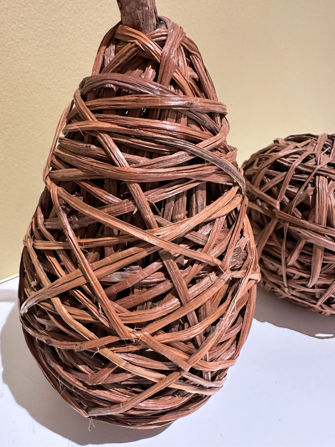 Woven Rattan Apple & Pear Decor - photo 2