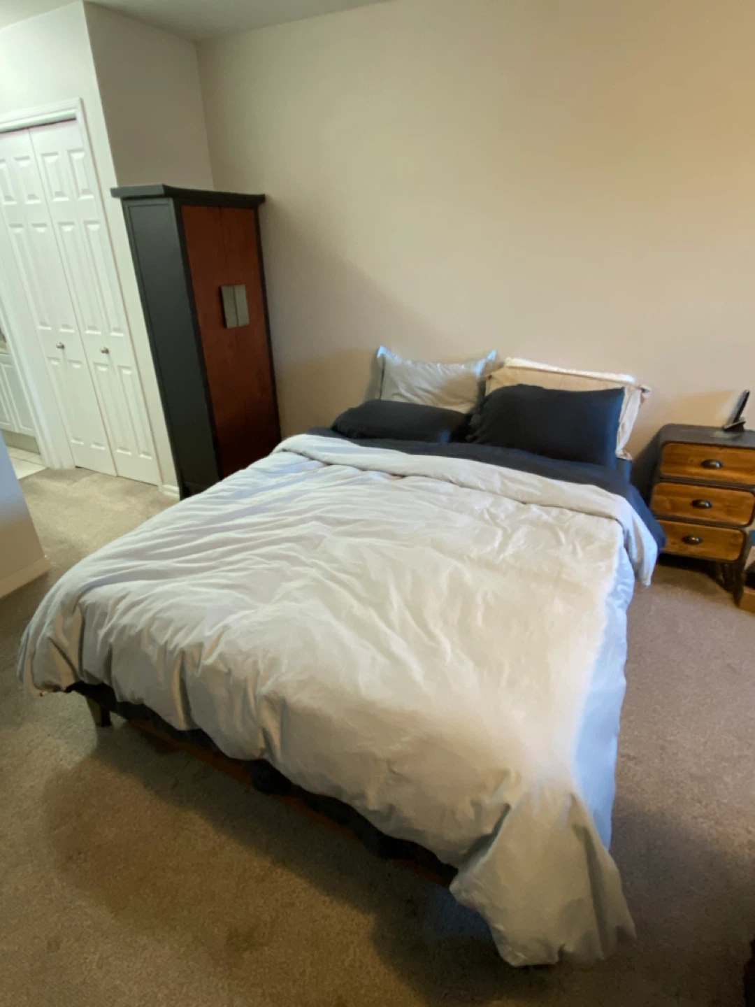 Queen Size Mattress and Bed Frame - photo 4