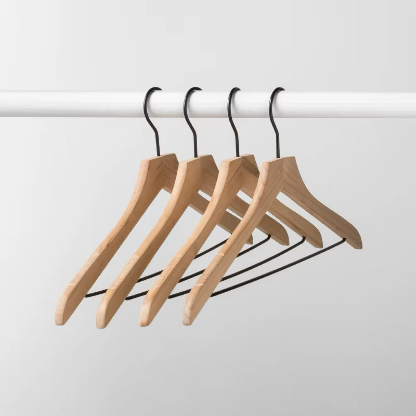 6 Natural Wooden Non Slip Suit Hangers - photo 2