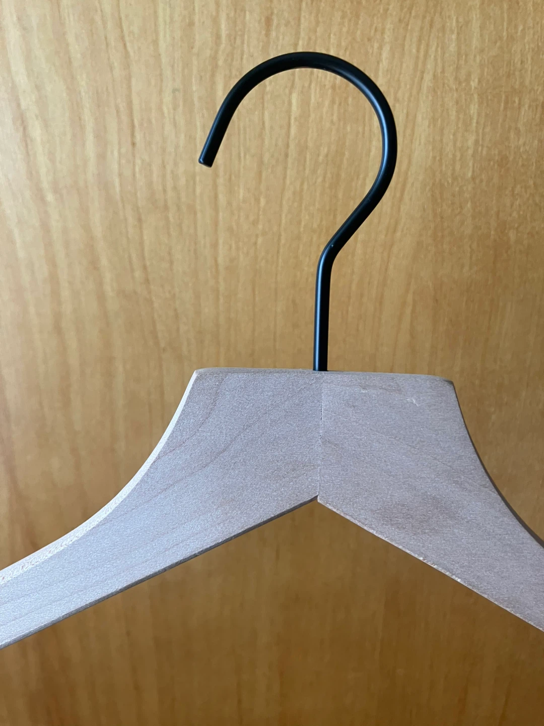 6 Natural Wooden Non Slip Suit Hangers - photo 5