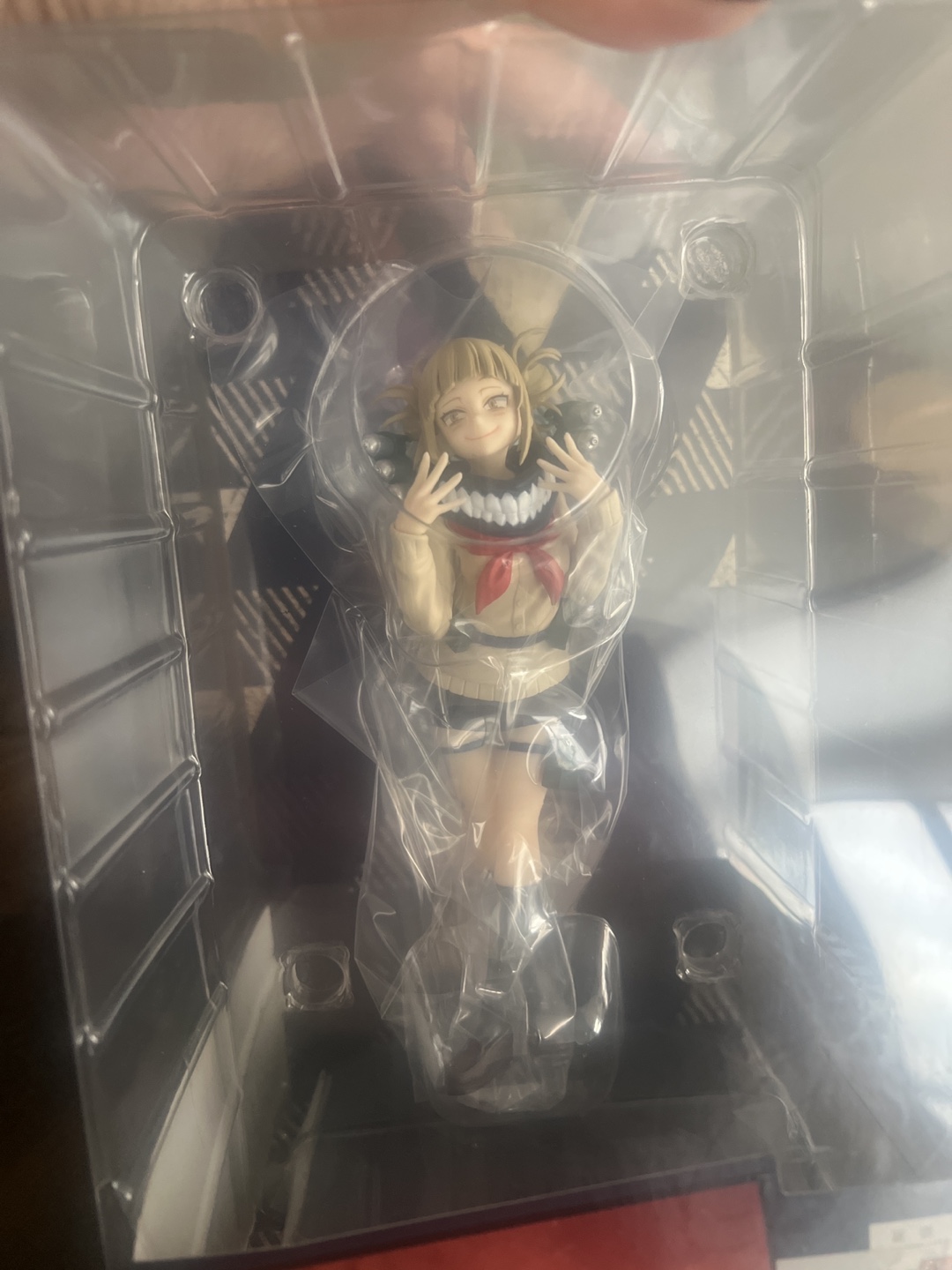 **BRAND NEW** POP UP PARADE Himiko Toga Figure - photo 2