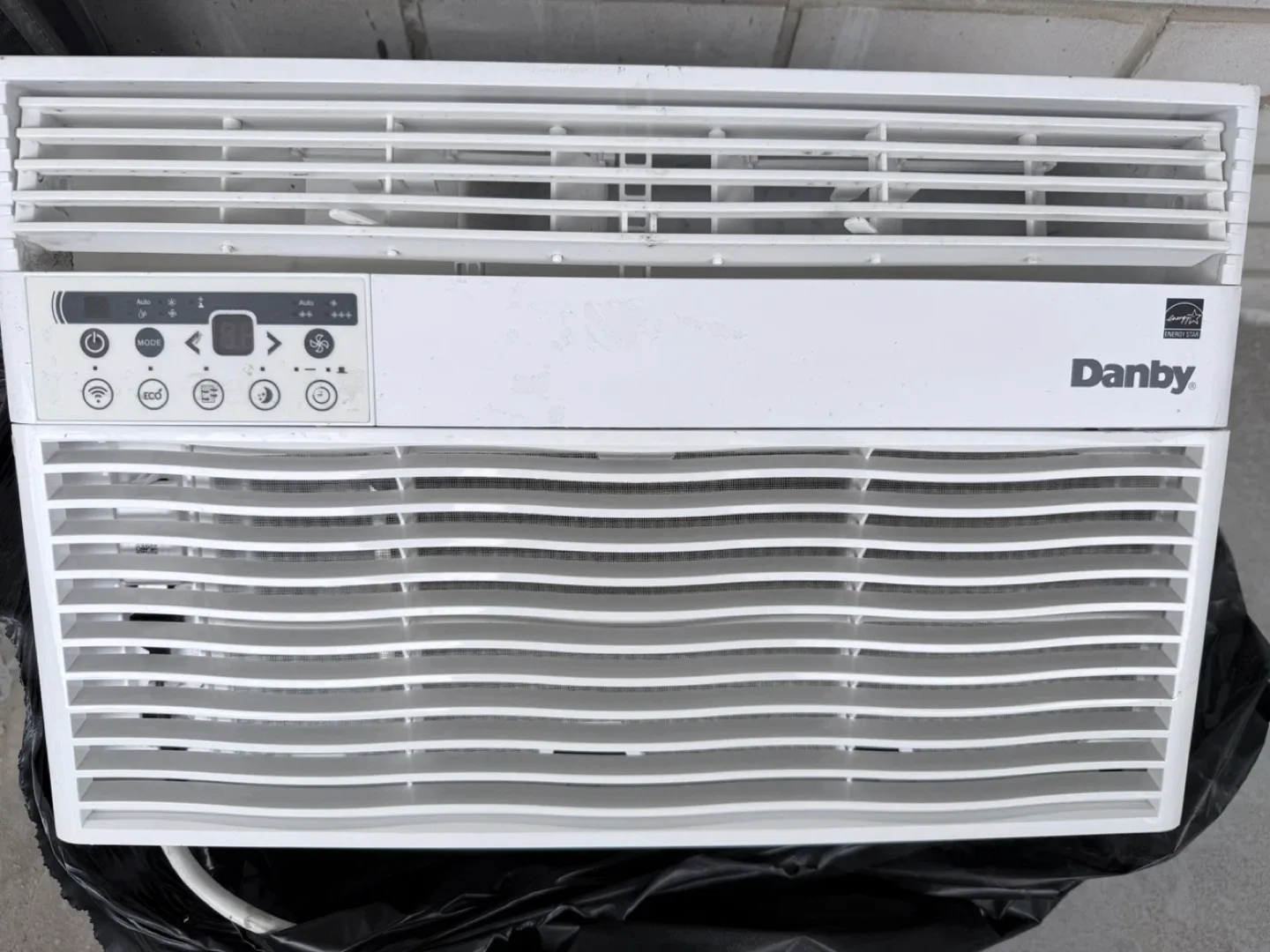 Danby Window Air Conditioner - photo 3