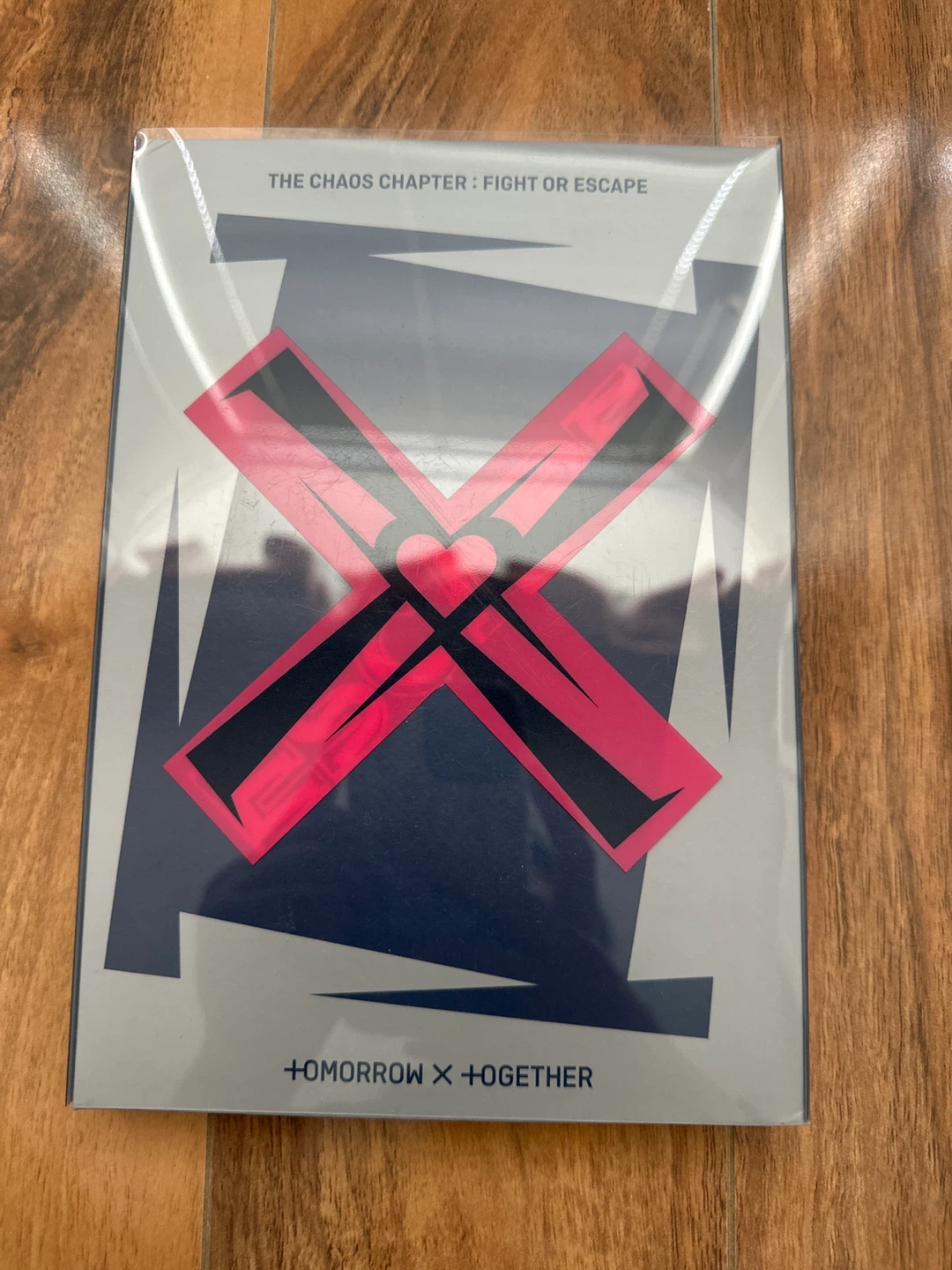 TXT The Chaos Chapter: FIGHT OR ESCAPE Photobook