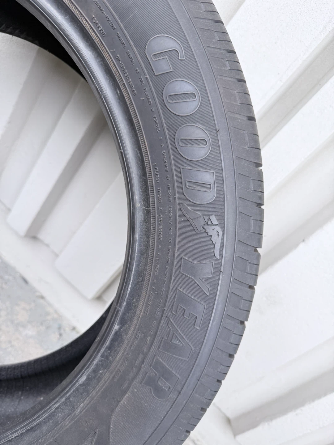 Goodyear All-Season Tire 235/55R19 - photo 4