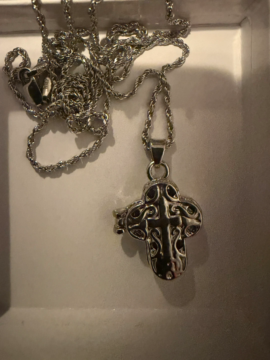 Shan Ore Irish made Sterling Silver Cross Locket Necklace - photo 2