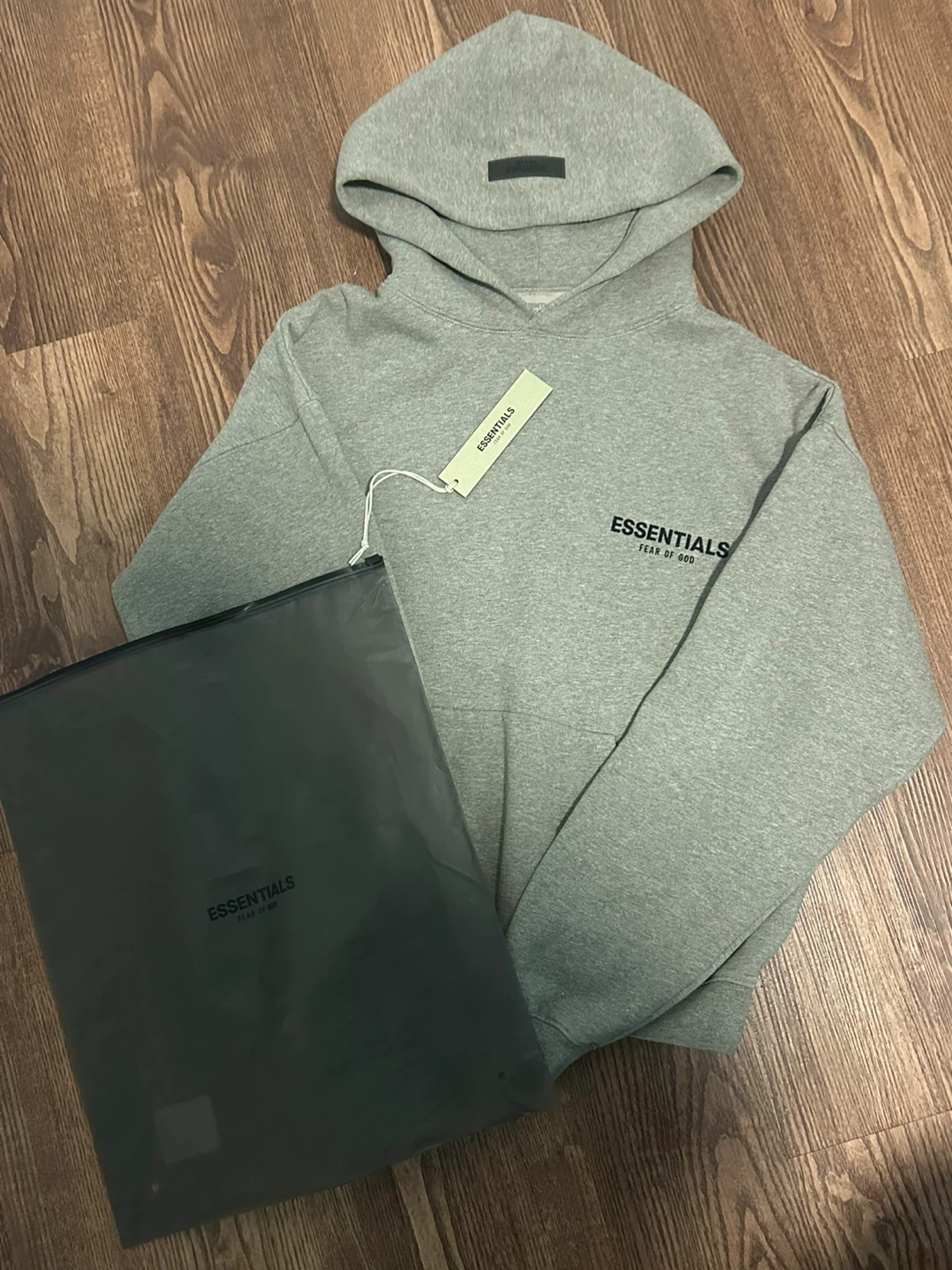 Essential hoodie