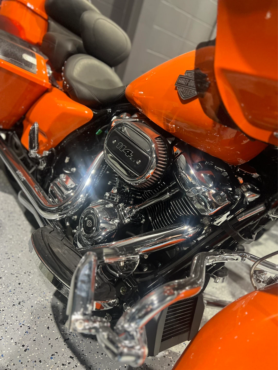 Harley-Davidson Orange Motorcycle - photo 4