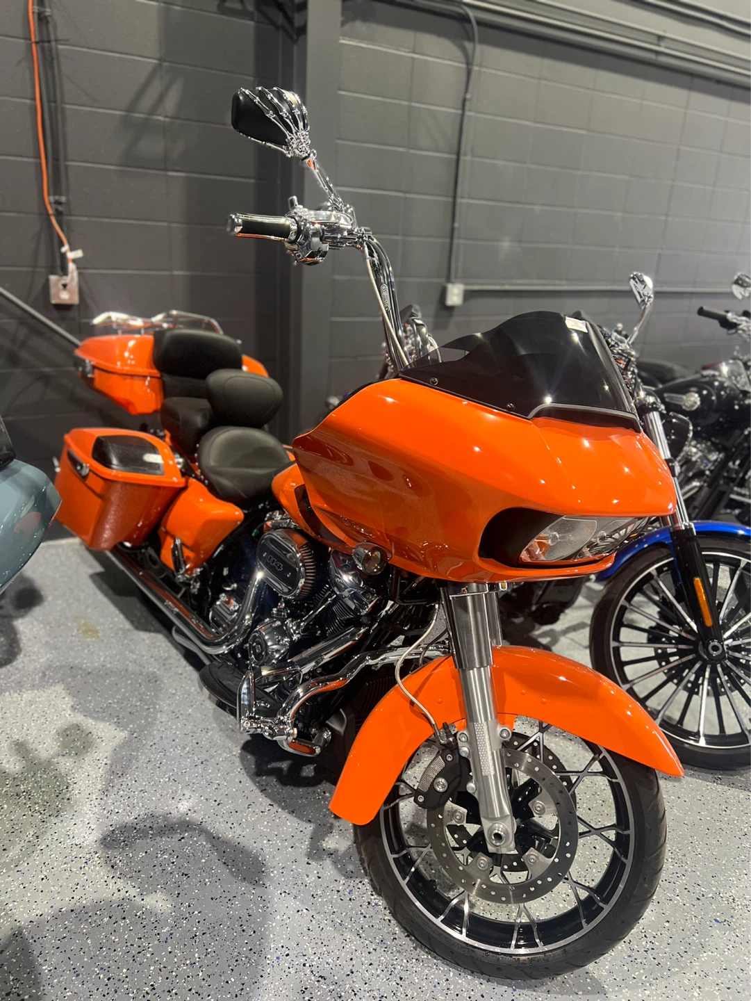 Harley-Davidson Orange Motorcycle - photo 3