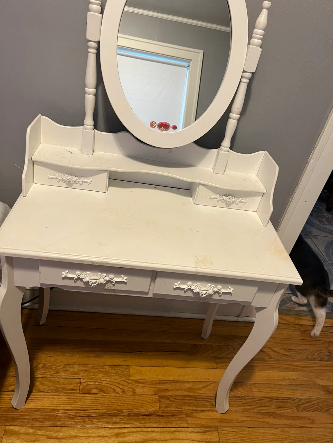 White Vanity Set with Oval Mirror