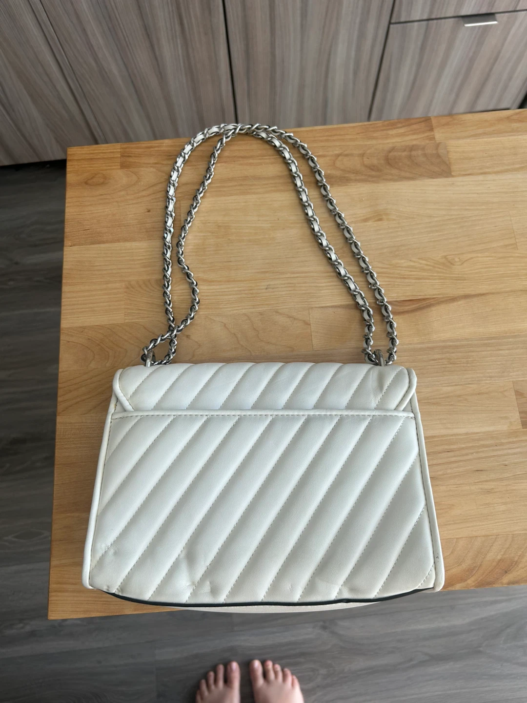 Michael Kors White Quilted Chain Shoulder Bag - photo 2