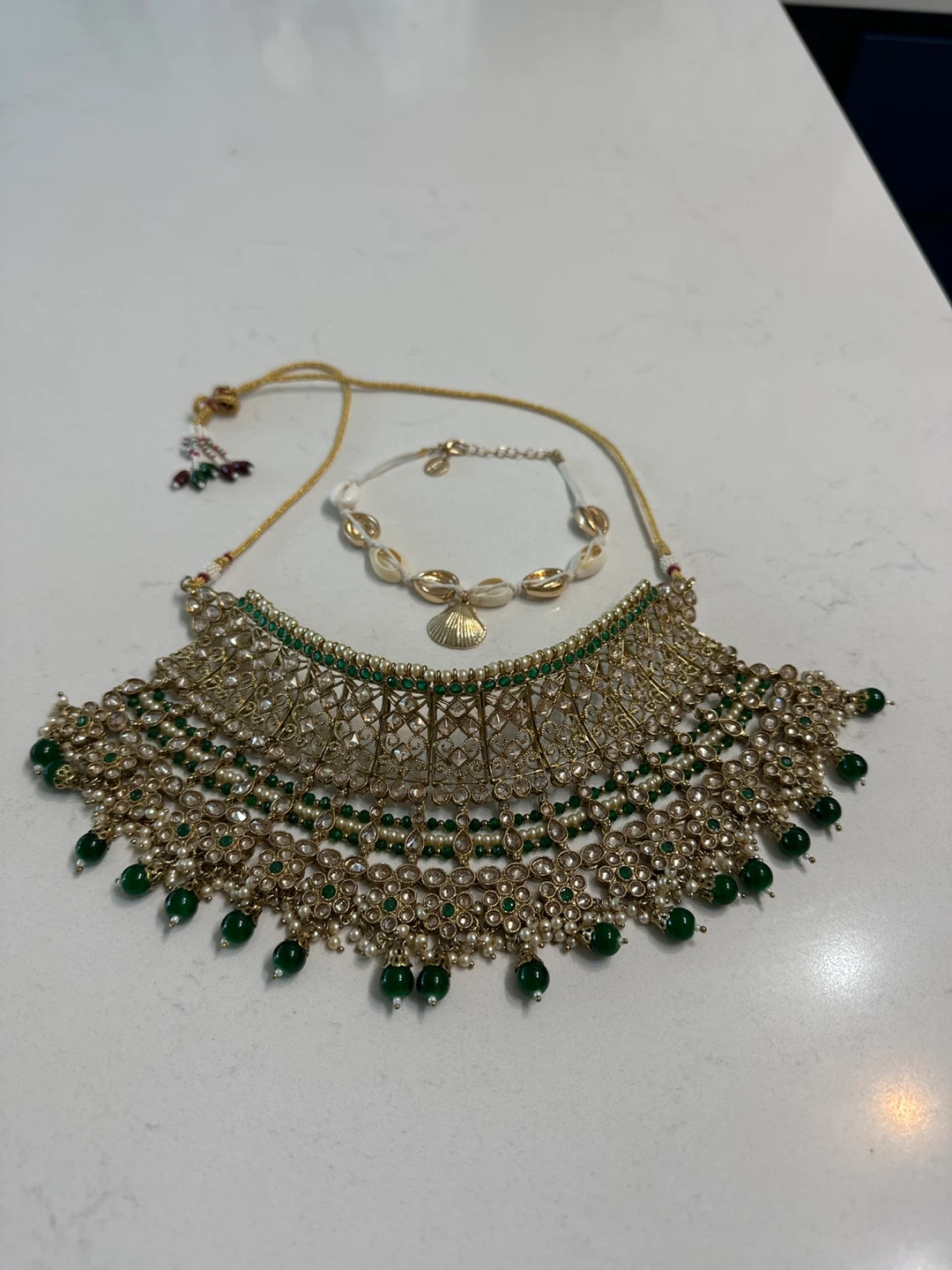 Choker Necklace and Bracelet Set with Green Stones