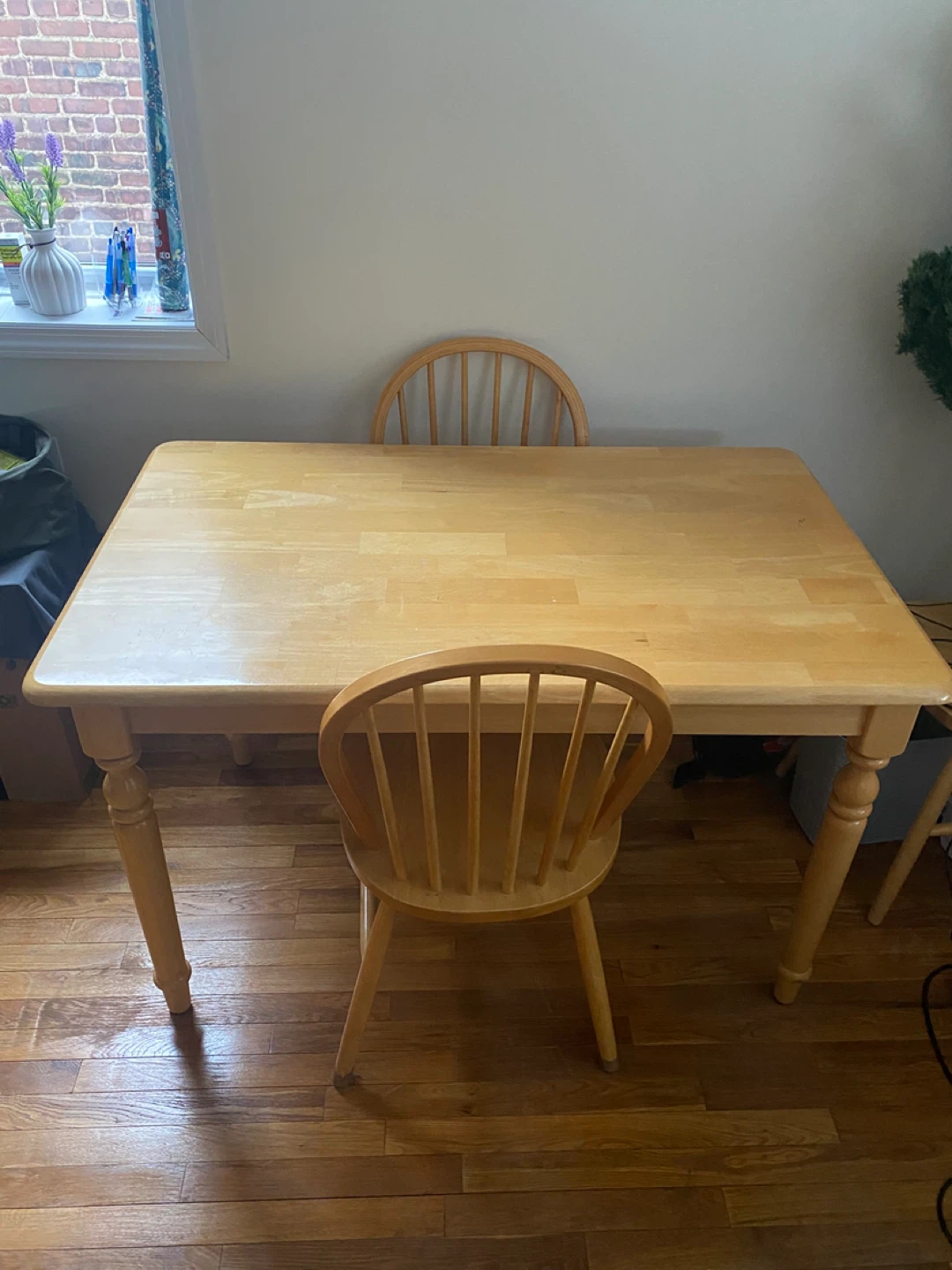 Light Wood Dining Table and 4 Chairs Set