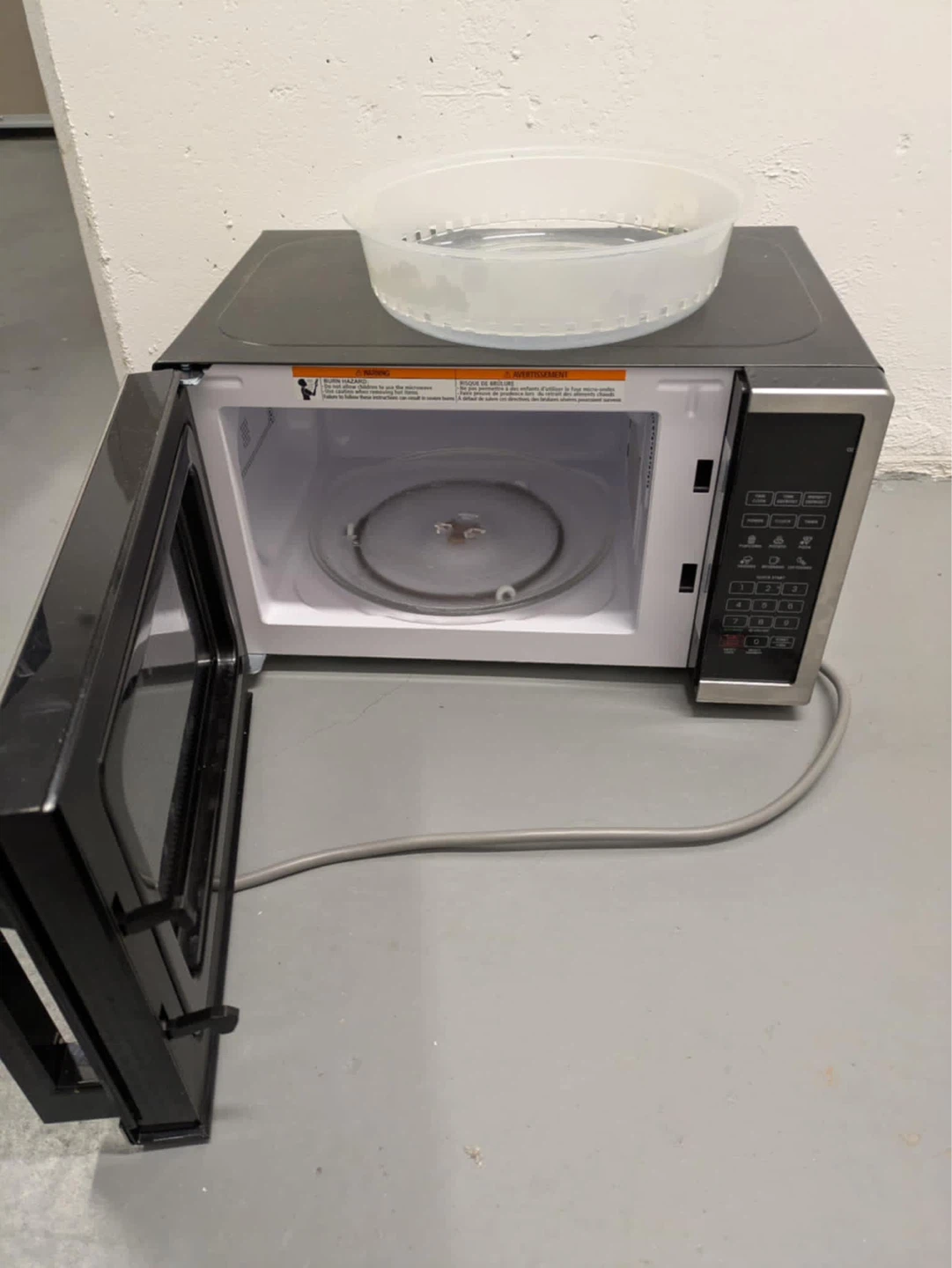 Microwave Oven with Steamer Bowl - photo 3
