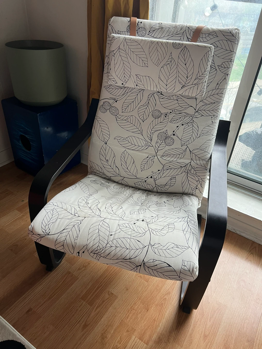 IKEA Poang Chair - photo 2