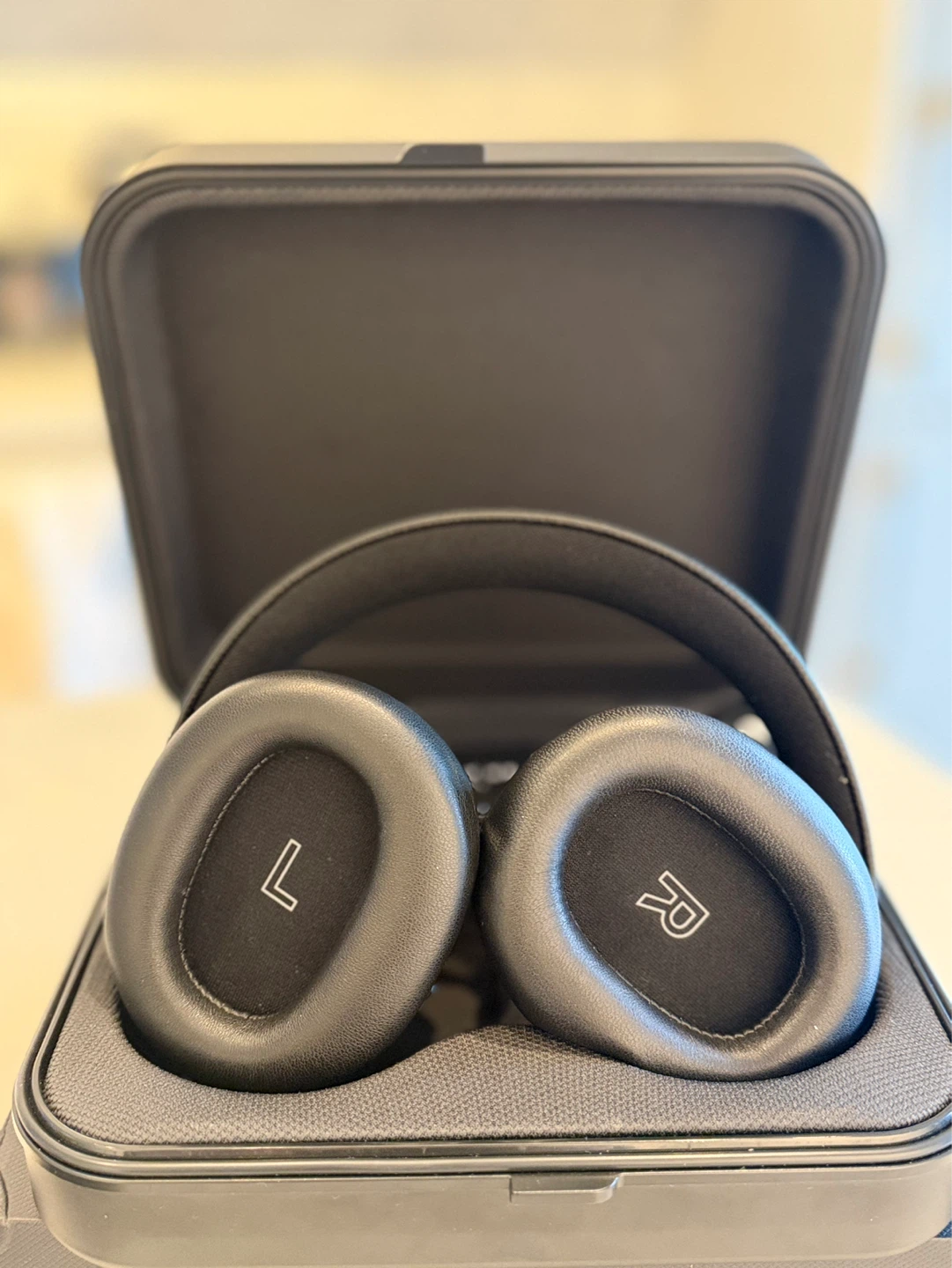 Bang & Olufsen Beoplay H95 Headphones - photo 4