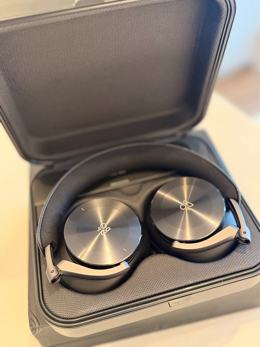 Bang & Olufsen Beoplay H95 Headphones - photo 2