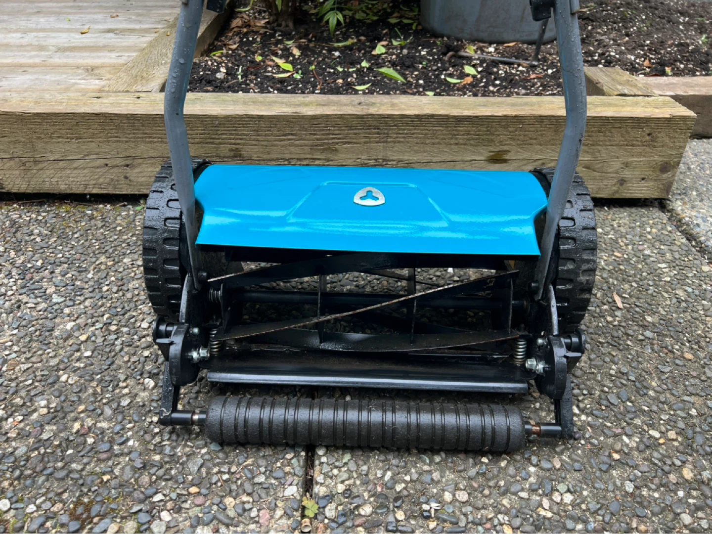 Yardistry Push Reel Lawn Mower - photo 3
