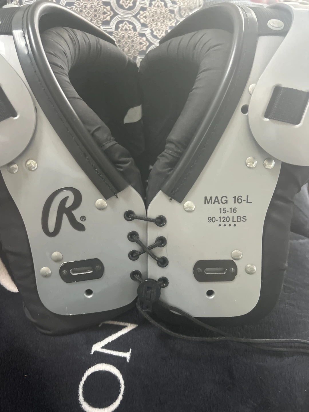 Rawlings MAG 16-L Football Shoulder Pads - photo 2