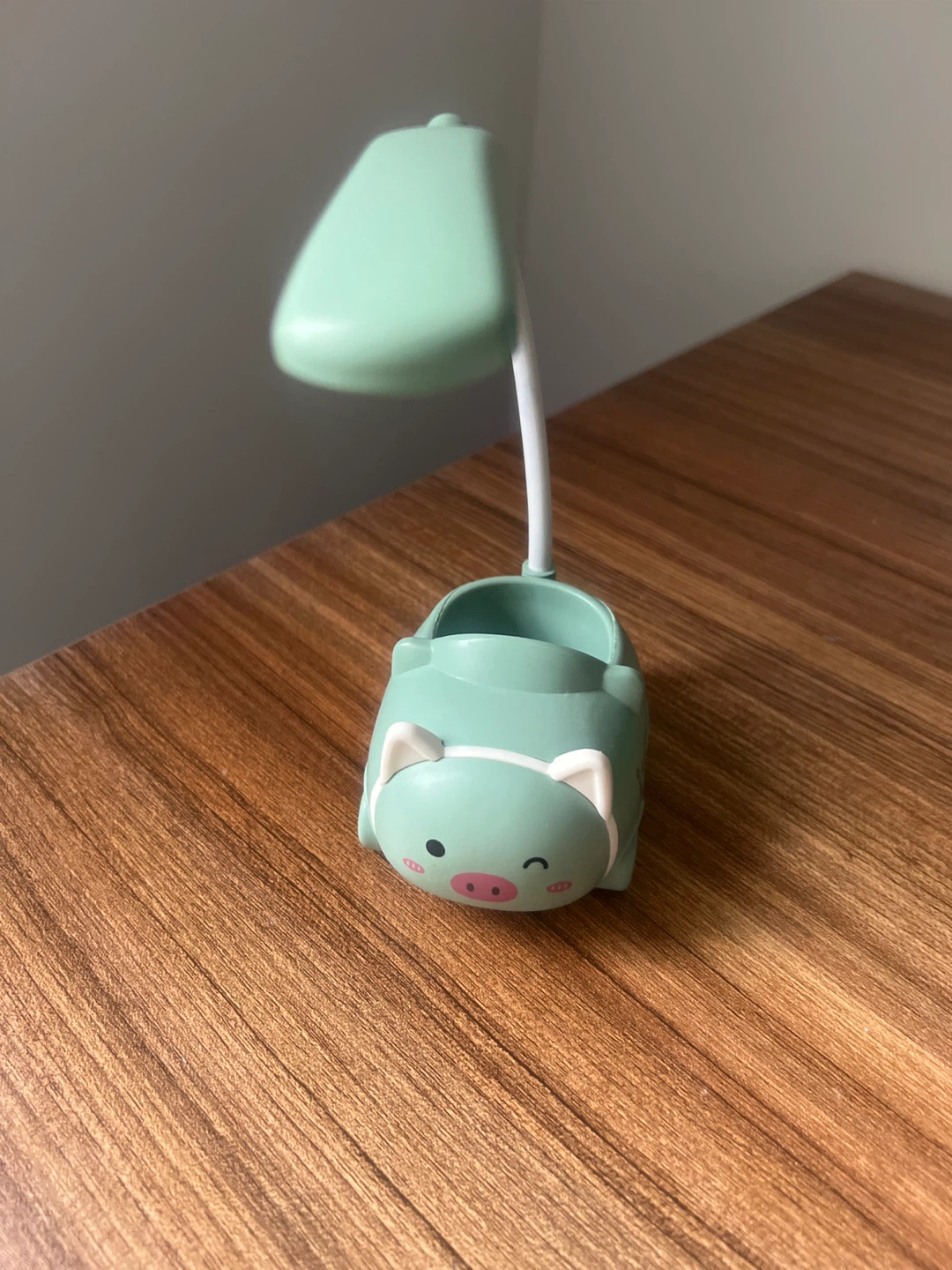 Cute Pig Desk Lamp with Pen Holder - photo 2